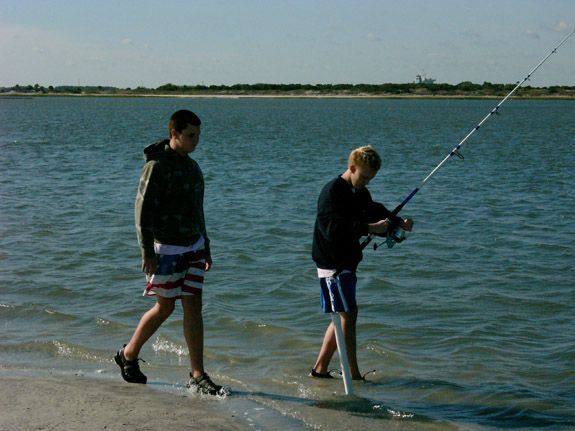 SCOUT TP 161 FISHING TRIP TO HEUGONOT PARK_102806_009