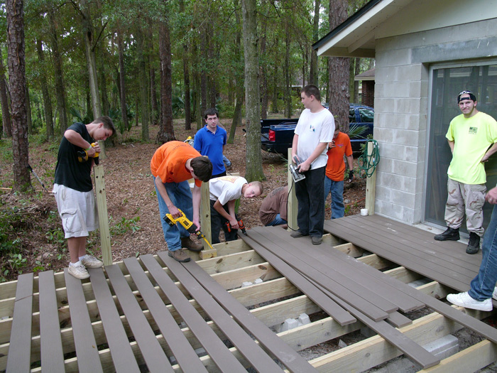 JUSTIN_DEHART'S_EAGLE_DECK_PROJECT_06.30.07.014