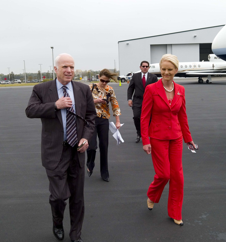 SEN._JOHN_McCAIN_04.02-03.08_029