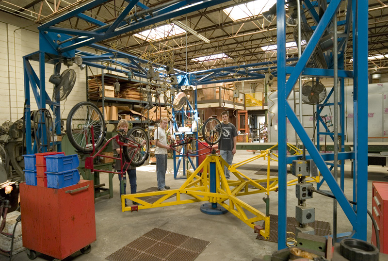 CUBE BICYCLE ASSEMBLY LINE_019