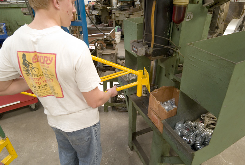 CUBE BICYCLE ASSEMBLY LINE_025